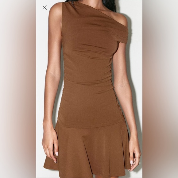 Zara TEXTURED DRESS WITH GATHERED DETAIL - Picture 3 of 6